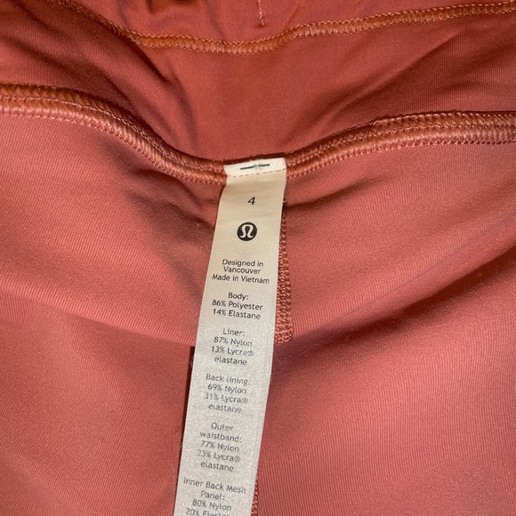 Lululemon NWOT Play off the Pleats Skirt RETIRED COLOR size 4 - Picture 11 of 14